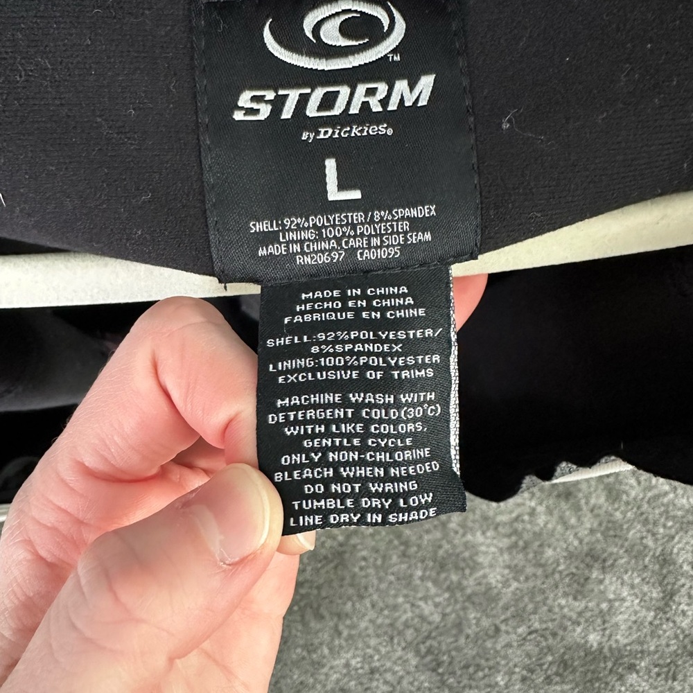 Dickies Plum and Cream Hooded Ski Jacket - Picture 2 of 3